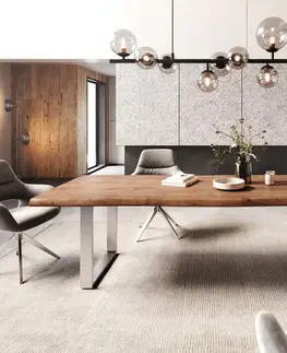 Jedálenské stoly DELIFE Jedálenský stôl Edge 260x100 XL akácia hnedá nerezová oceľ úzky Live-Edge