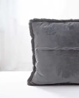 Obliečky MKLozkoviny.sk Obliečka z umelej kožušiny 45 × 45 cm – tmavosivá-  -