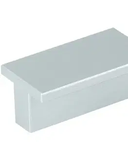 Úchytky a rukoväte Úchytka rozteč 32 mm plast strieborná