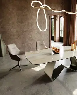 Jedálenské stoly DELIFE Jedálenský stôl Edge zaoblený 240x120 cm keramika Iris FMG Onice Oro podstava v tvare W kov titánová farba
