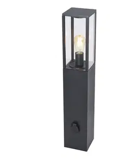 Zahradne stlpove lampy Moderná vonkajšia stojaca lampa čierna 80 cm so zásuvkou IP44 - Charlois