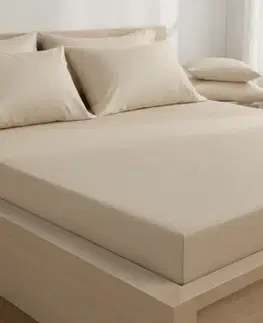 Plachty Kvalitex Saténové prestieradlo s gumou béžová, 180 x 200 cm