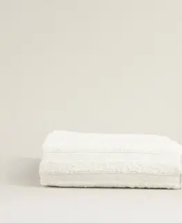 Uteráky Uterák Essence 30x50 cm pure white