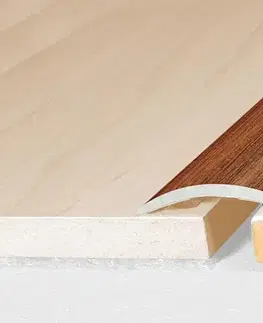 Přechodové lišty a profily Prechodový profil 30 mm, oblý (samolepiaci) | nivelácia 0 - 3 mm Dub rustical P62