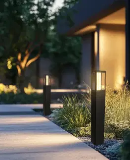 Osvetlenie Záhradná LED lampa CROCUS – čierny stĺp 2x6W IP65 – moderné osvetlenie záhradných chodníkov