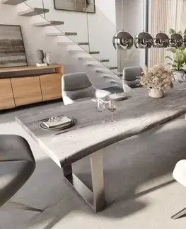 Jedálenské stoly DELIFE Jedálenský stôl Edge 300x100 XL akácia platinová nerezová oceľ úzky Live-Edge