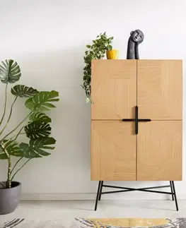 Vysoké skrine DELIFE Skriňa Mikkusu 90x150 cm bambus prírodná mango čierna 4 dvierka kov čierna