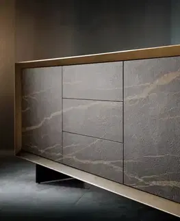 Komody DELIFE Komoda Yori 200 cm metalická zlatá 2 dvierka 3 zásuvky závesná kov čierna keramika Laminam®Noir Desir hnedá