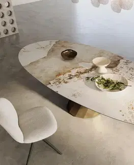 Jedálenské stoly DELIFE Jedálenský stôl Edge oválny 280x130 keramika Minas melange bielo-béžová parabolická metalická zlatá