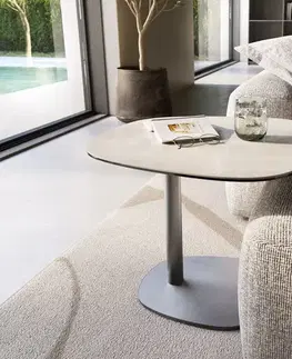 Odkládací stolky DELIFE Konferenčný stolík Edge zaoblený tvar 60×60 cm keramika onyx šampanské Eleny nerezová oceľ kefovaná