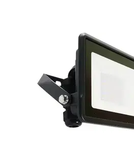Svietidlá  LED Reflektor s priamym napojením SAMSUNG CHIP LED/20W/230V IP65 6500K 20309