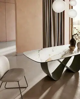 Jedálenské stoly DELIFE Jedálenský stôl Edge zaoblený tvar 240x120 cm keramika Calacatta Luxe bielo-zlato-šedá Infinity kov efektové prevedenie titán