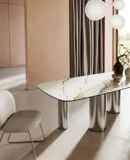 Jedálenské stoly DELIFE Jedálenský stôl Edge Boot 240x120 cm keramika Calacatta Luxe bielo-zlato-šedá pilier nerezová oceľ