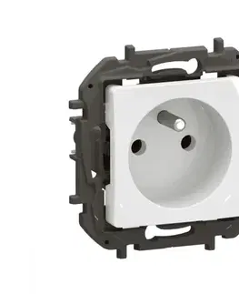 Predlžovacie káble Legrand - Domová zásuvka bez rámčeka 250 V/16 A NILOE biela NP3101WH