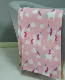 Ozdobné prikrývky Fleecová deka Jednorožec 130x170 ružová