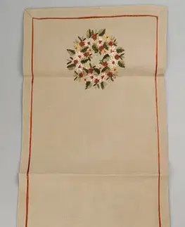 Obrusy Vyšívaný obrus veniec s kvetov 40x110 cm TiaHome