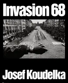 Fotografia Invasion Prague 68 - Josef Koudelka