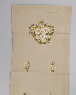 Obrusy Vyšívaný obrus margarétky 40x110 cm TiaHome