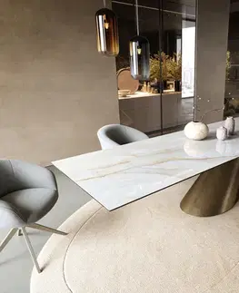 Jedálenské stoly DELIFE Jedálenský stôl Edge 300×100 cm keramika onyx perleťový kužeľ metalická zlatá