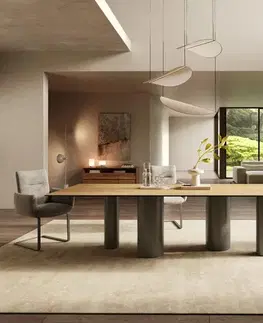 Jedálenské stoly DELIFE Jedálenský stôl Edge 300x100 keramika Laminam® Sabbia dubová farba Pilier kov efekt titán