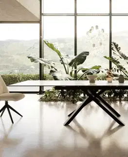 Jedálenské stoly DELIFE Jedálenský stôl Edge 200-300x100 keramika Calacatta Luxe bielo-zlato-šedá krížová podstava obdĺžnik čierny rozkladací