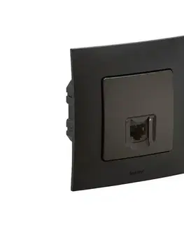 Predlžovacie káble Legrand - Ethernetová zásuvka RJ45 s rámčekom NILOE čierna LR0012+LR0004