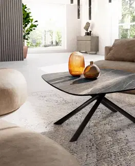 Konferenčné stolíky DELIFE Konferenčný stolík Edge zaoblený tvar 90x90 cm keramika Laminam® Noir Desir hnedá Sarity kov čierna