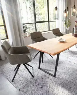 Jedálenské stoly DELIFE Jedálenský stôl Edge 260x100 akácia prírodná kov skosený Live-Edge