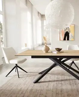 Jedálenské stoly DELIFE Jedálenský stôl Edge 180-220x100 keramika Laminam® sabbia dubová krížová podstava obdĺžnik čierny rozkladací