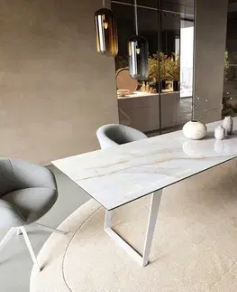 Jedálenské stoly DELIFE Jedálenský stôl Edge 300×100 cm keramika onyx perla kov skosený biela