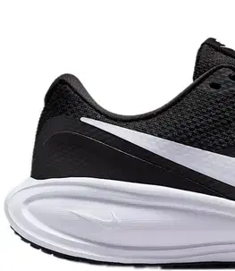 Cesta Nike Revolution 8 W Veľkosť: 36 EUR
