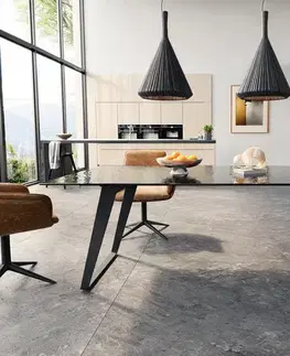 Jedálenské stoly DELIFE Jedálenský stôl Edge 200x100 reliéfne sklo dymovo čierna 3D dizajn kov šikmý čierna