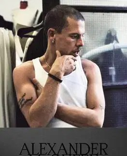 Dizajn, úžitkové umenie, móda Alexander McQueen - Fashion Icon - Kolektív autorov