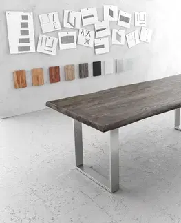 Jedálenské stoly DELIFE Jedálenský stôl Edge 220x100 cm XL akácia platinová nerezová oceľ úzky Live-Edge