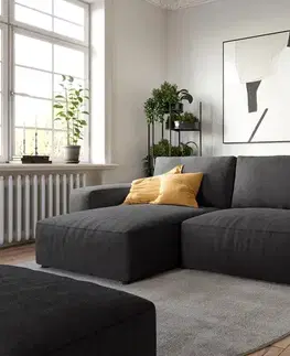 Rohové sedacie súpravy DELIFE Rohová pohovka Lanzo 230x155 cm mikrovlákno čierna variabilné ležadlo s taburetom