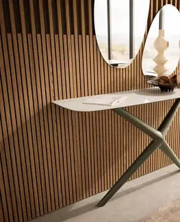 Konzolové stolíky DELIFE Konzolový stolík Edge zaoblený 140×40 cm keramika onyx šampanské Estelo kov titánová farba