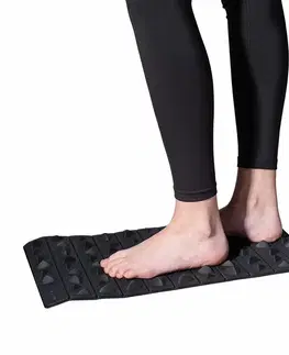 Masážne prístroje Masážna podložka pod chodidlá inSPORTline Dharan 48x30,5 cm