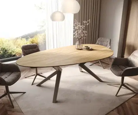 Jedálenské stoly DELIFE Jedálenský stôl Edge oválny 220x120 keramika Laminam® Sabbia dubová farba Zenthara hranatý kov titánový efektový povrch