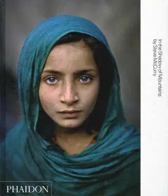 Cudzojazyčná literatúra In the Shadow of Mountains - Steve McCurry