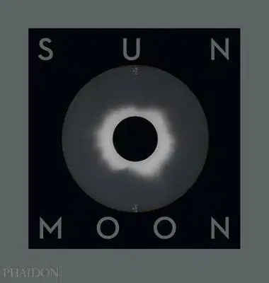 Astronómia, vesmír, fyzika Sun and Moon - Mark Holborn