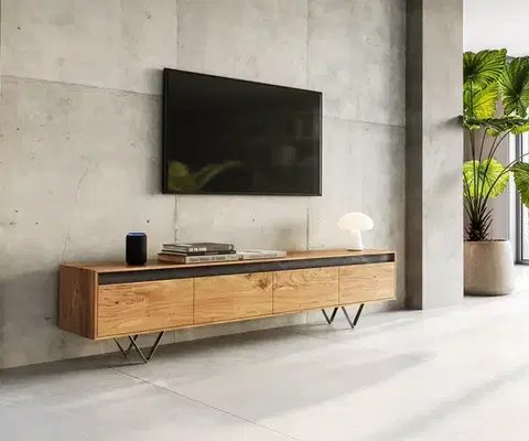 Televízne stolíky DELIFE Dizajnový TV stolík Stonegrace 200 cm akácia prírodná bridlica 4 zásuvky
