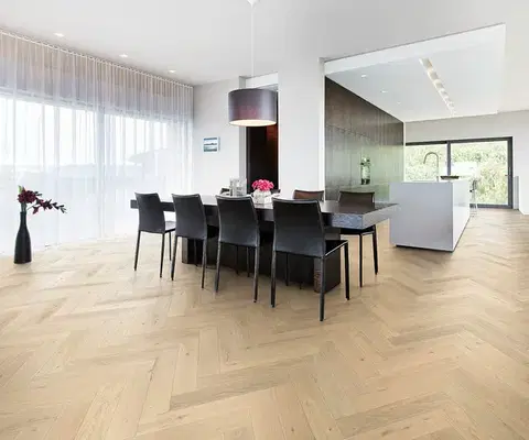 Herringbone KAHRS Herringbone Dub cd krémovo biely 111PCDEKFVKE600