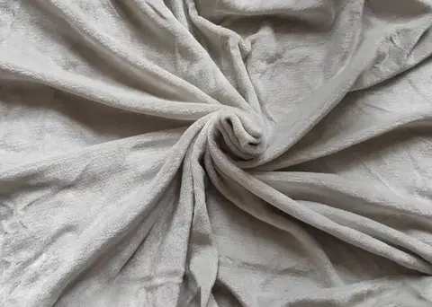 Plachty Mikroplyšová plachta napínacia svetlá sivá 90x200cm TiaHome