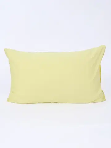 Dekoračné obliečky MKLozkoviny.sk Saténová obliečka na vankúš 40 x 60 cm - Diana pastelovo žltá-  -