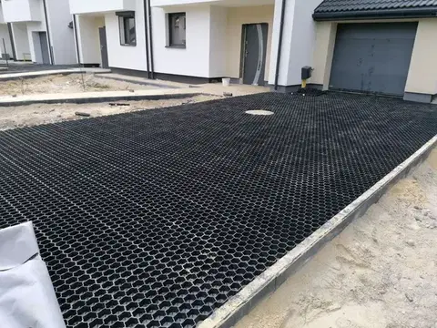 Záhradné potreby Zatrávňovacie dlaždice - 60x40x3 cm Rojaplast