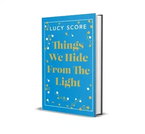 Romantická beletria Things We Hide From The Light - Lucy Score