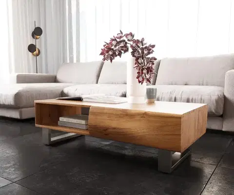 Konferenčné stolíky DELIFE Konferenčný stolík New Live-Edge 115x60 cm akácia prírodná 2 zásuvky 1 priehradka tenká podstava nerezová oceľ kefovaná