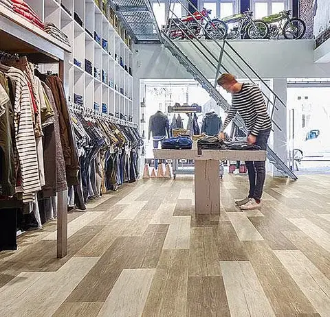 Novilon vinyl FORBO Novilon vinyl Pinie prírodný 60082DR4