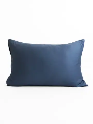 Dekoračné obliečky MKLozkoviny.sk Saténová obliečka na vankúš 40 x 60 cm - Diana námornícky modrá-  -