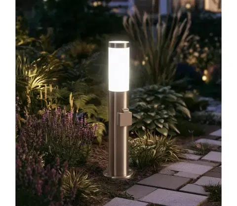 Záhradné lampy BRILAGI - Vonkajšia lampa so zásuvkou ELIA 1xE27/20W/230V IP44 50 cm chróm GD-EL0S50-91